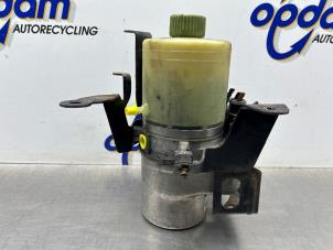 Gebruikte Stuurbekrachtiging Pomp Volkswagen Polo IV (9N1/2/3) 1.2 12V Prijs € 124,00 Margeregeling aangeboden door Gebr Opdam B.V.