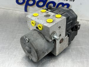 Gebruikte ABS Pomp Toyota Yaris (P1) 1.3 16V VVT-i Prijs € 125,00 Margeregeling aangeboden door Gebr Opdam B.V.