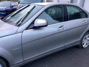 Gebruikte Deur 4Deurs links-voor Mercedes C (W204) 3.0 C-280 V6 24V Prijs op aanvraag aangeboden door Gebr Opdam B.V.