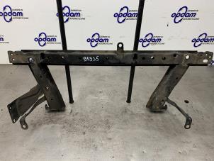 Gebruikte Radiateurbalk Renault Clio III (BR/CR) 1.4 16V Prijs € 60,00 Margeregeling aangeboden door Gebr Opdam B.V.