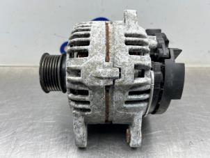 Gebruikte Dynamo Renault Scénic III (JZ) 1.6 16V Prijs € 70,00 Margeregeling aangeboden door Gebr Opdam B.V.