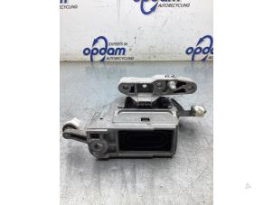 Gebruikte Motorsteun Mini Mini (F55) 1.5 12V Cooper Prijs € 30,00 Margeregeling aangeboden door Gebr Opdam B.V.