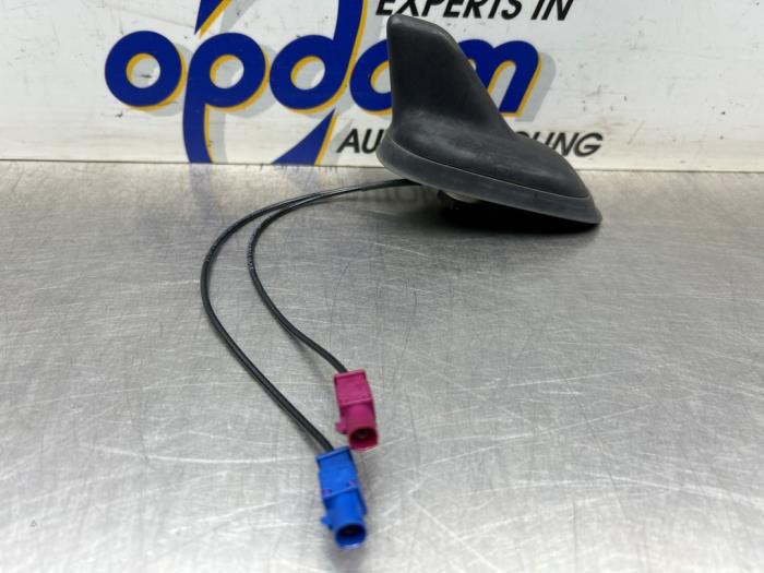 Gebruikte Antenne Volkswagen Golf Plus (5M1/1KP) 1.2 TSI BlueMOTION Prijs € 35,00 Margeregeling aangeboden door Gebr Opdam B.V.