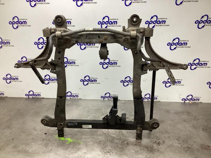 Gebruikte Subframe Opel Astra J Sports Tourer (PD8/PE8/PF8) 1.7 CDTi 16V Prijs € 150,00 Margeregeling aangeboden door Gebr Opdam B.V.