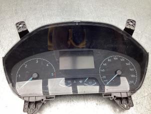 Gebruikte Tellerklok Ford Transit 2.0 TDCi 16V Eco Blue 130 RWD Prijs € 200,00 Margeregeling aangeboden door Gebr Opdam B.V.