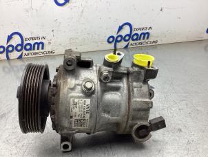 Gebruikte Aircopomp Volkswagen Crafter (SY) 2.0 TDI Prijs € 181,50 Inclusief btw aangeboden door Gebr Opdam B.V.