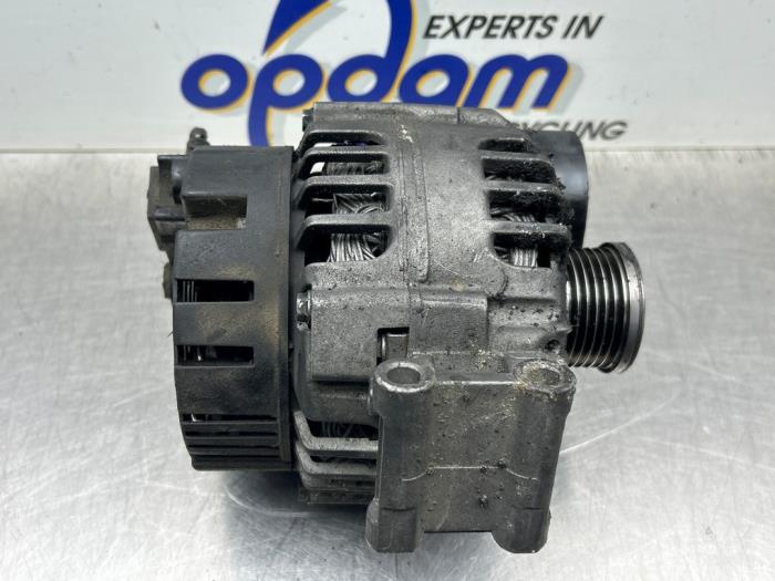Gebruikte Dynamo BMW 3 serie (E46/4) 316i 16V Prijs € 75,00 Margeregeling aangeboden door Gebr Opdam B.V.