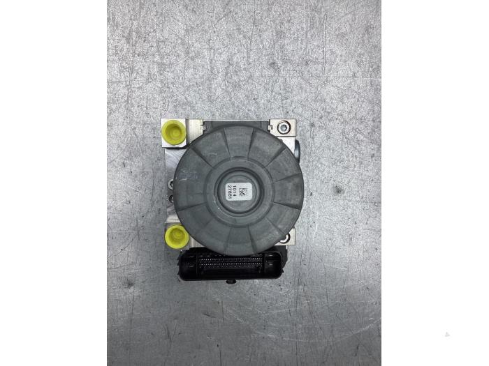 Gebruikte ABS Pomp BMW 3 serie (G20) 320d 2.0 TwinPower Turbo 16V Prijs € 300,00 Margeregeling aangeboden door Gebr Opdam B.V.