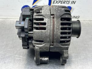 Gebruikte Dynamo Volkswagen Golf V (1K1) 1.6 FSI 16V Prijs € 65,00 Margeregeling aangeboden door Gebr Opdam B.V.