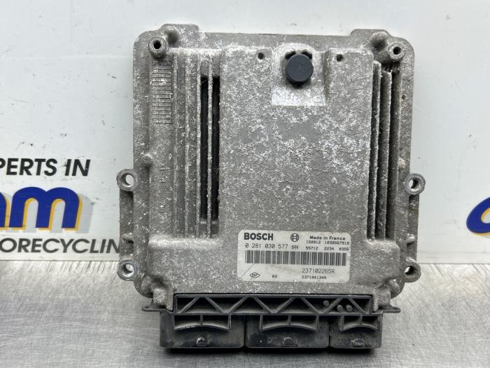Gebruikte Computer Motormanagement Renault Master III (MA/MB/MC/MD/MH/MF/MG/MH) 2.3 dCi 16V Prijs € 200,00 Margeregeling aangeboden door Gebr Opdam B.V.
