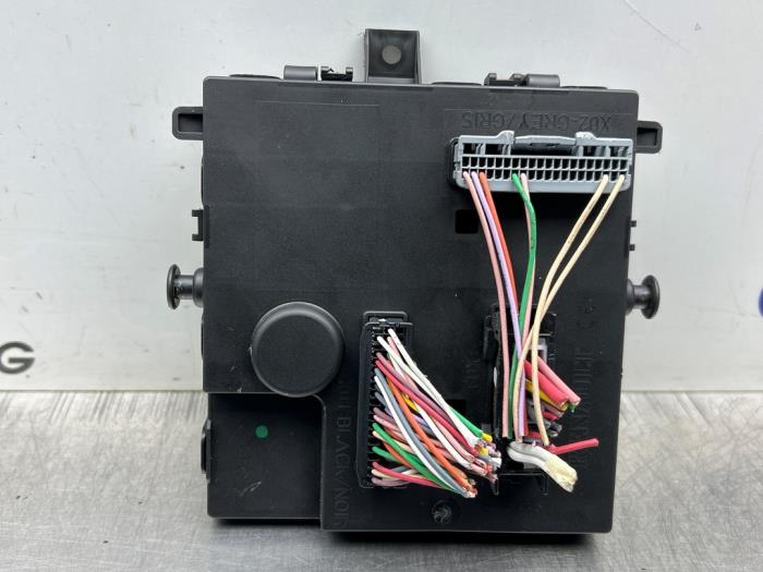 Gebruikte Computer Body Control Renault Twingo II (CN) 1.2 16V Prijs € 75,00 Margeregeling aangeboden door Gebr Opdam B.V.
