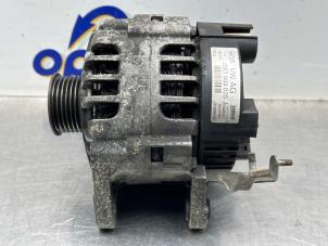 Gebruikte Dynamo Seat Ibiza IV (6J5) 1.2 12V Prijs € 70,00 Margeregeling aangeboden door Gebr Opdam B.V.