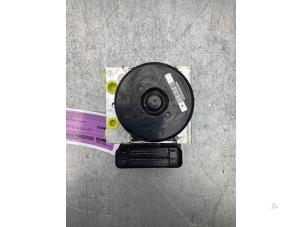 Gebruikte ABS Pomp Volvo V70 (BW) 1.6 T4 16V Prijs € 200,00 Margeregeling aangeboden door Gebr Opdam B.V.