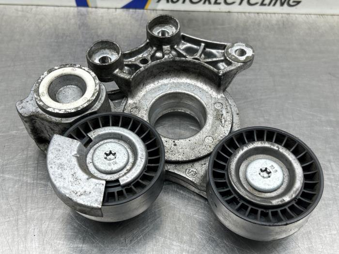 Gebruikte Spanner multiriem Fiat 500C (312) 1.0 Hybrid Prijs € 50,00 Margeregeling aangeboden door Gebr Opdam B.V.