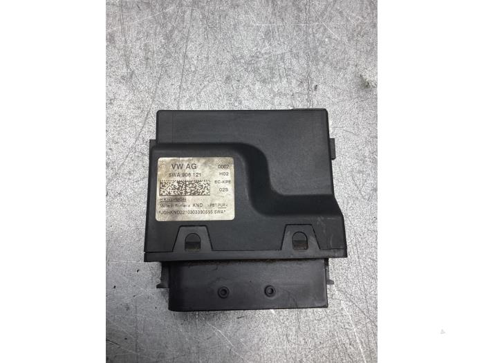 Gebruikte Brandstofpomp module Volkswagen Golf VIII (CD1) 2.0 TSI R 16V 4Motion Prijs € 75,00 Margeregeling aangeboden door Gebr Opdam B.V.
