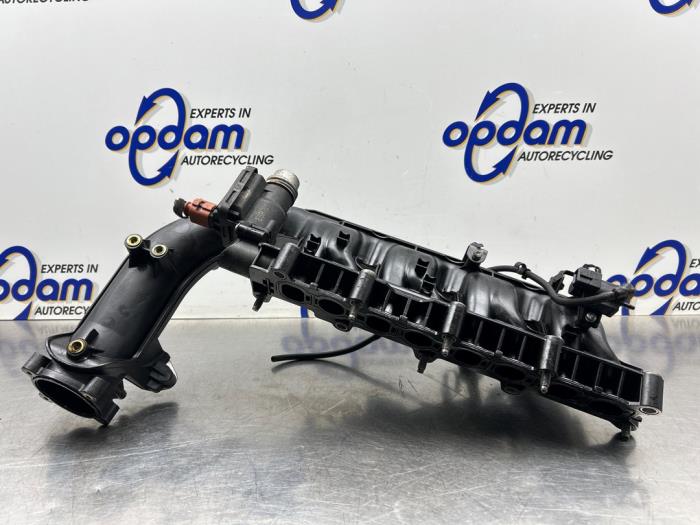Gebruikte Spruitstuk Inlaat Opel Astra J Sports Tourer (PD8/PE8/PF8) 1.7 CDTi 16V Prijs € 125,00 Margeregeling aangeboden door Gebr Opdam B.V.