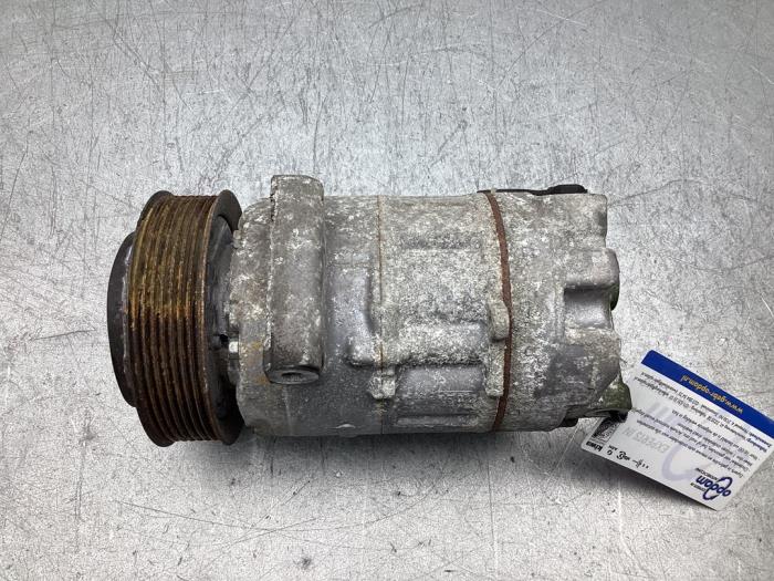 Gebruikte Pomp Airco Nissan Qashqai (J11) 1.2 DIG-T 16V Prijs € 200,00 Margeregeling aangeboden door Gebr Opdam B.V.
