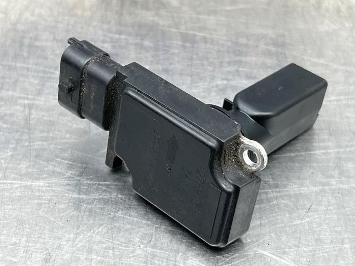Gebruikte Luchtmassameter Saab 9-3 II Sport Sedan (YS3F) 1.8t 16V Prijs € 33,00 Margeregeling aangeboden door Gebr Opdam B.V.