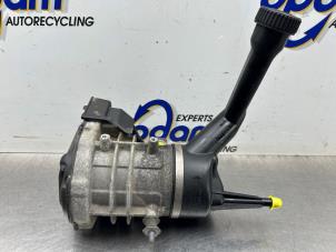 Gebruikte Stuurbekrachtiging Pomp Citroen C4 Grand Picasso (UA) 1.6 16V THP Sensodrive,GT THP Prijs € 200,00 Margeregeling aangeboden door Gebr Opdam B.V.