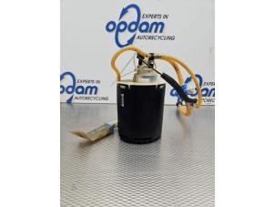 Gebruikte Benzinepomp Landrover Range Rover Sport (LS) 4.2 V8 32V Supercharged Prijs € 128,00 Margeregeling aangeboden door Gebr Opdam B.V.