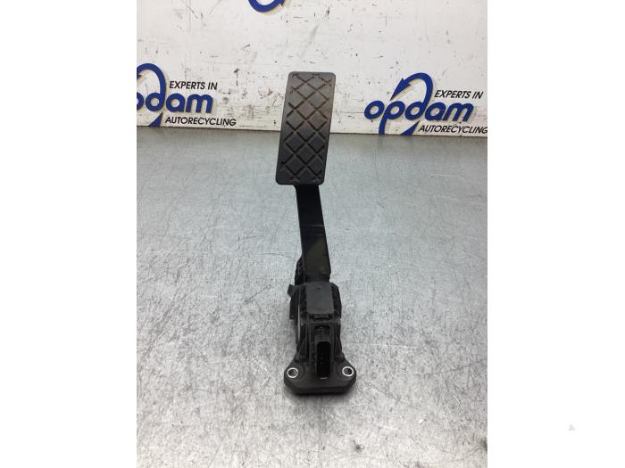 Gebruikte Gaspedaalpositie Sensor Volkswagen Crafter (SY) 2.0 TDI Prijs € 50,82 Inclusief btw aangeboden door Gebr Opdam B.V.