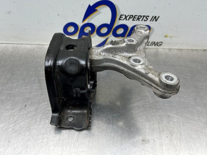 Gebruikte Motorsteun Opel Crossland (X) 1.2 Turbo 12V Prijs € 35,00 Margeregeling aangeboden door Gebr Opdam B.V.