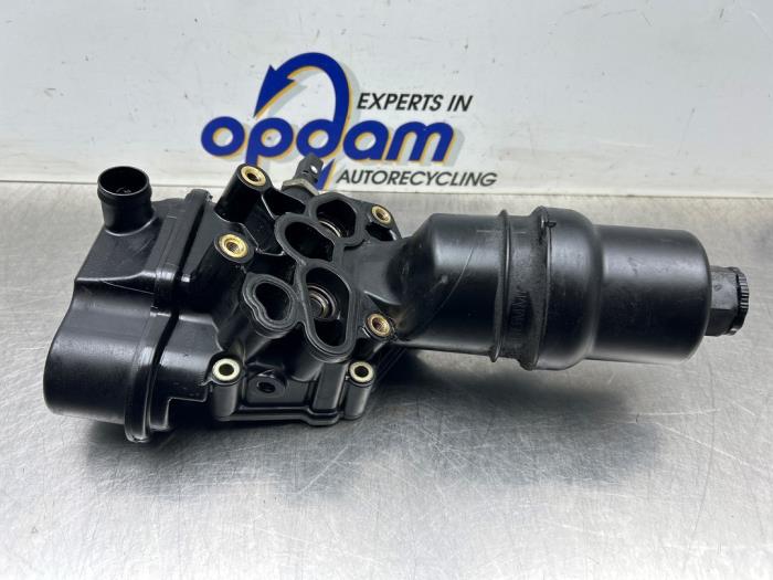 Gebruikte Oliefilterhuis Audi A6 (C6) 2.0 T FSI 16V Prijs € 60,00 Margeregeling aangeboden door Gebr Opdam B.V.
