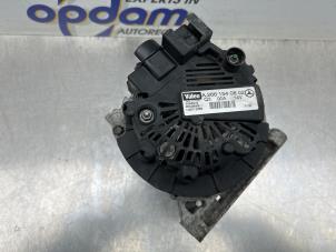 Alternator van een Mercedes-Benz A (W169) 1.5 A-150 5-Drs. 2006