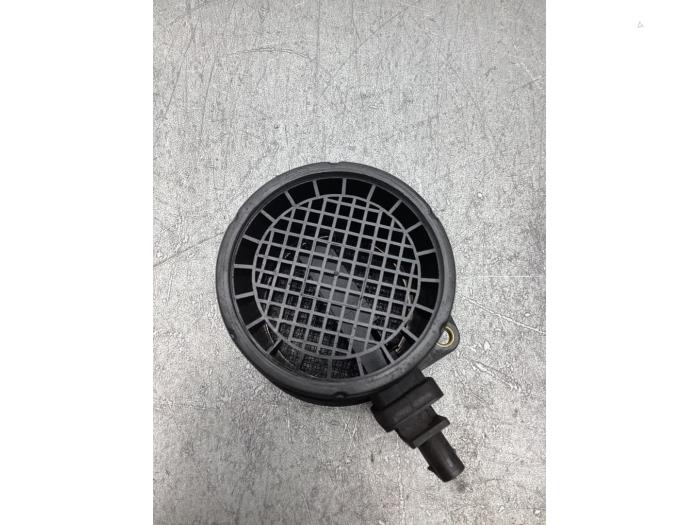 Gebruikte Luchthoeveelheidsmeter Hyundai H-300 2.5 CRDi Prijs € 30,00 Margeregeling aangeboden door Gebr Opdam B.V.