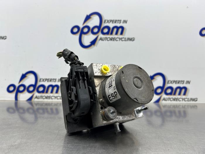 Gebruikte ABS Pomp Alfa Romeo MiTo (955) 1.4 16V Prijs € 125,00 Margeregeling aangeboden door Gebr Opdam B.V.
