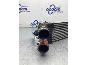 Intercooler van een Opel Crossland (X) 1.2 Turbo 12V 2019