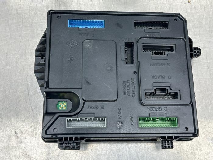 Gebruikte Module Bodycontrol Renault Zoé (AG) 46kW Prijs € 85,00 Margeregeling aangeboden door Gebr Opdam B.V.