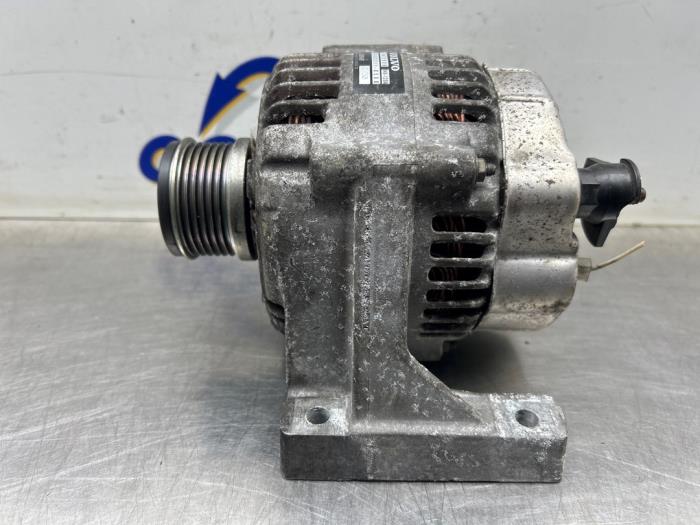 Gebruikte Dynamo Volvo V40 (VW) 2.0 16V Prijs € 70,00 Margeregeling aangeboden door Gebr Opdam B.V.