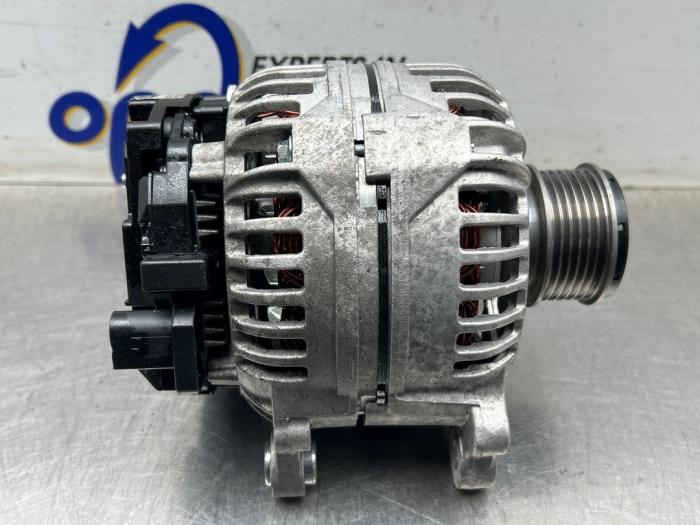 Gebruikte Dynamo Volkswagen Touran (1T1/T2) Prijs € 50,00 Margeregeling aangeboden door Gebr Opdam B.V.