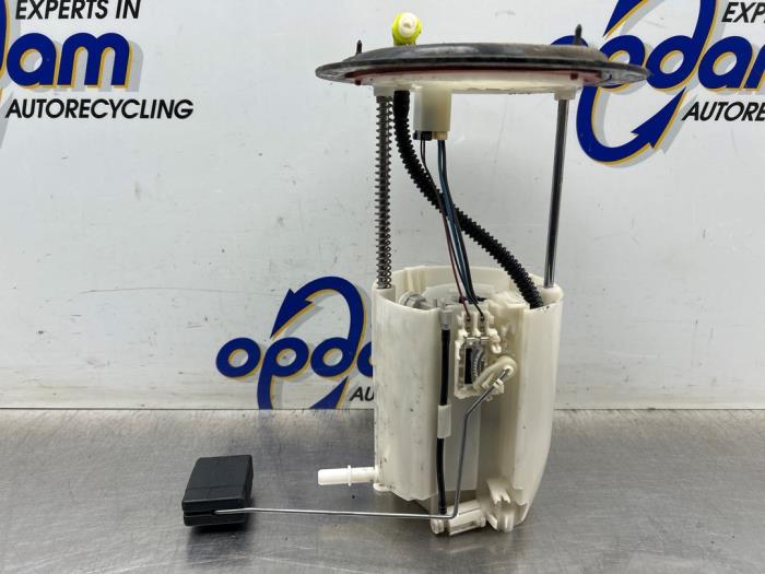 Gebruikte Benzinepomp Mazda CX-7 2.3 MZR DISI Turbo 16V Prijs € 100,00 Margeregeling aangeboden door Gebr Opdam B.V.