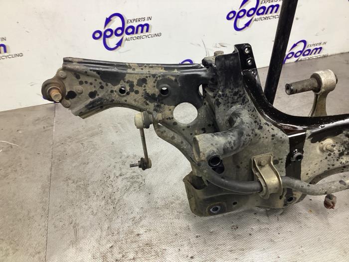 Subframe van een Opel Combo 1.3 CDTI 16V ecoFlex 2013