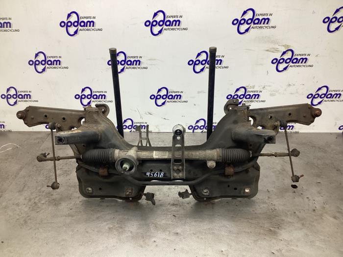 Gebruikte Subframe Opel Corsa D 1.4 16V Twinport Prijs op aanvraag aangeboden door Gebr Opdam B.V.