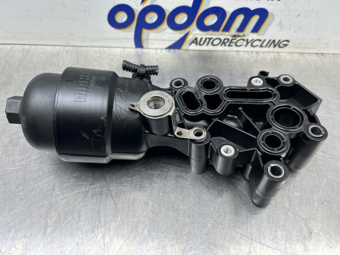 Gebruikte Oliefilterhuis Fiat 500 (312) 0.9 TwinAir 80 Prijs € 100,00 Margeregeling aangeboden door Gebr Opdam B.V.
