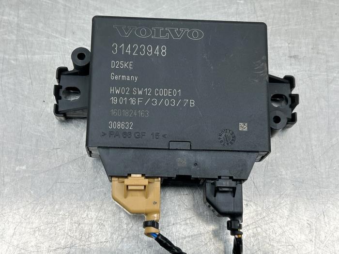 Gebruikte Module PDC Volvo V40 (MV) 1.5 T3 16V Geartronic Prijs € 50,00 Margeregeling aangeboden door Gebr Opdam B.V.