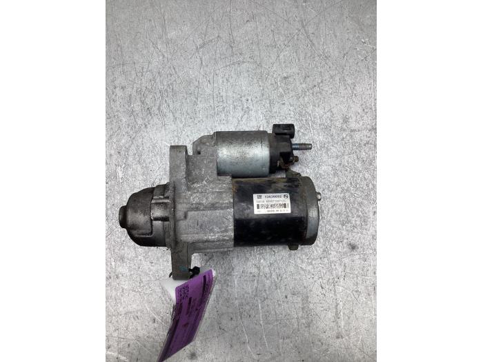 Gebruikte Startmotor Opel Karl 1.0 12V Prijs € 35,00 Margeregeling aangeboden door Gebr Opdam B.V.