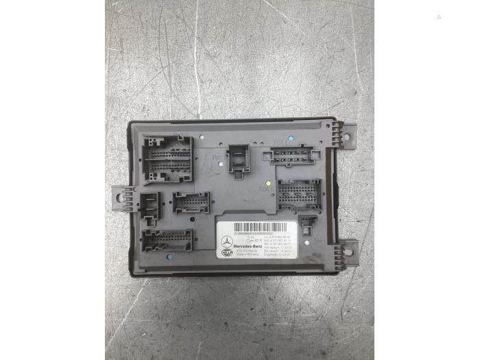 Gebruikte Module Bodycontrol Mercedes E Estate (S213) E-220d 2.0 Turbo 16V Prijs € 95,00 Margeregeling aangeboden door Gebr Opdam B.V.