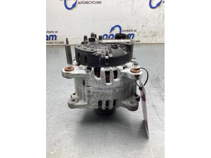Gebruikte Dynamo Volkswagen Polo V (6R) 1.2 TDI 12V BlueMotion Prijs € 50,00 Margeregeling aangeboden door Gebr Opdam B.V.