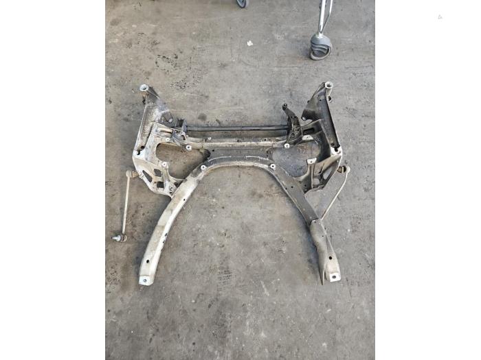 Gebruikte Subframe BMW 5 serie (E60) 523i 24V Prijs € 150,00 Margeregeling aangeboden door Gebr Opdam B.V.