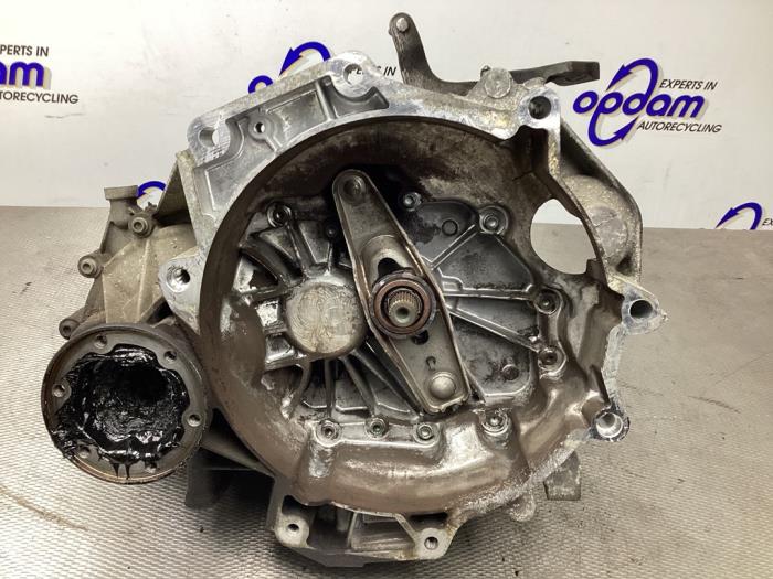 Gebruikte Versnellingsbak Volkswagen Golf V (1K1) 1.6 FSI 16V Prijs € 450,00 Margeregeling aangeboden door Gebr Opdam B.V.