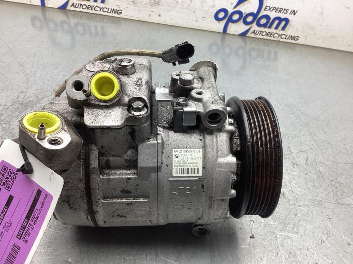 Gebruikte Pomp Airco BMW 5 serie (E60) 523i 24V Prijs € 125,00 Margeregeling aangeboden door Gebr Opdam B.V.