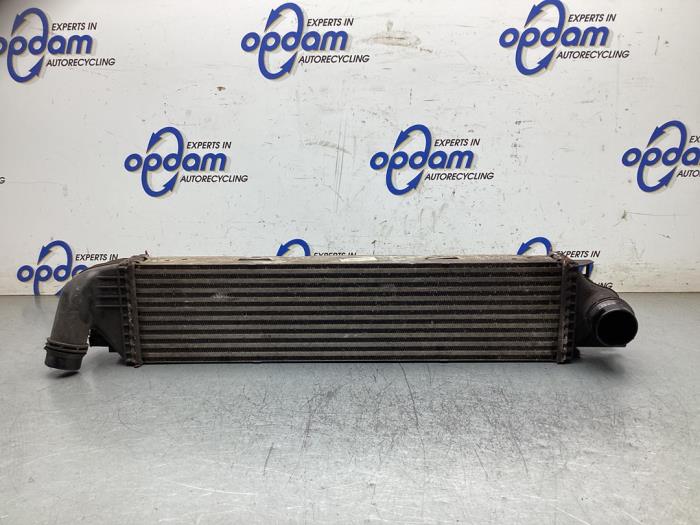 Gebruikte Intercooler Opel Vivaro 1.6 CDTi BiTurbo 125 Prijs € 60,50 Inclusief btw aangeboden door Gebr Opdam B.V.