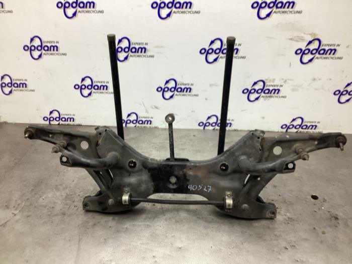 Gebruikte Subframe Mitsubishi Space Star (A0) 1.0 12V Prijs € 175,00 Margeregeling aangeboden door Gebr Opdam B.V.