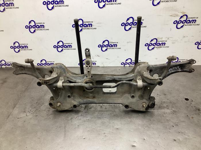 Gebruikte Subframe Volkswagen Caddy IV 2.0 TDI 75 Prijs € 181,50 Inclusief btw aangeboden door Gebr Opdam B.V.