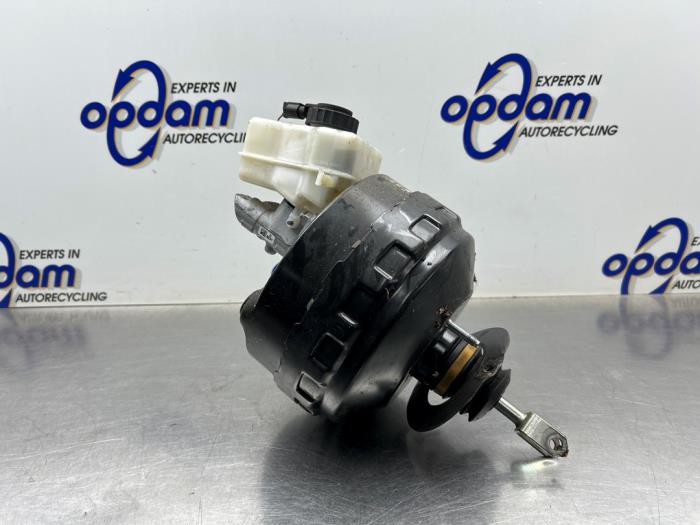 Gebruikte Rembooster BMW 3 serie Touring (E91) 318i 16V Prijs € 100,00 Margeregeling aangeboden door Gebr Opdam B.V.