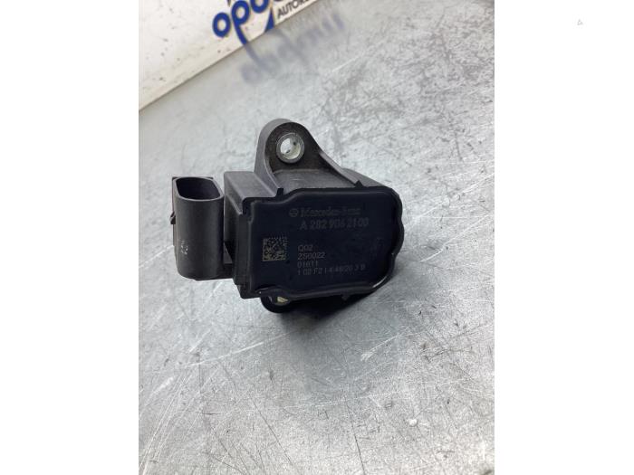 Gebruikte Bobine Mercedes B (W247) 1.3 B-250 e Turbo 16V Prijs € 20,00 Margeregeling aangeboden door Gebr Opdam B.V.